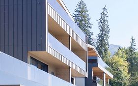 Perfect Lodgings Panorama